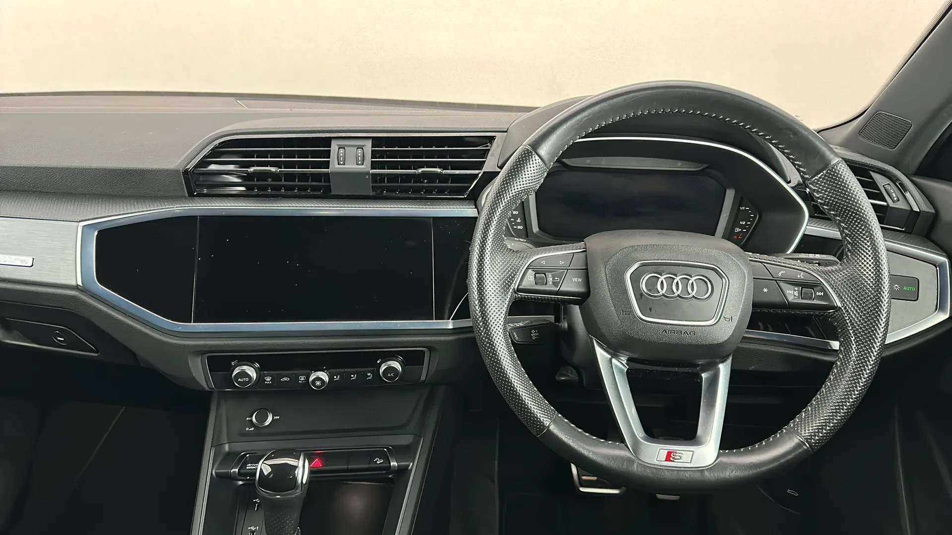 2020 AUDI Q3 2020 AUDI Q3