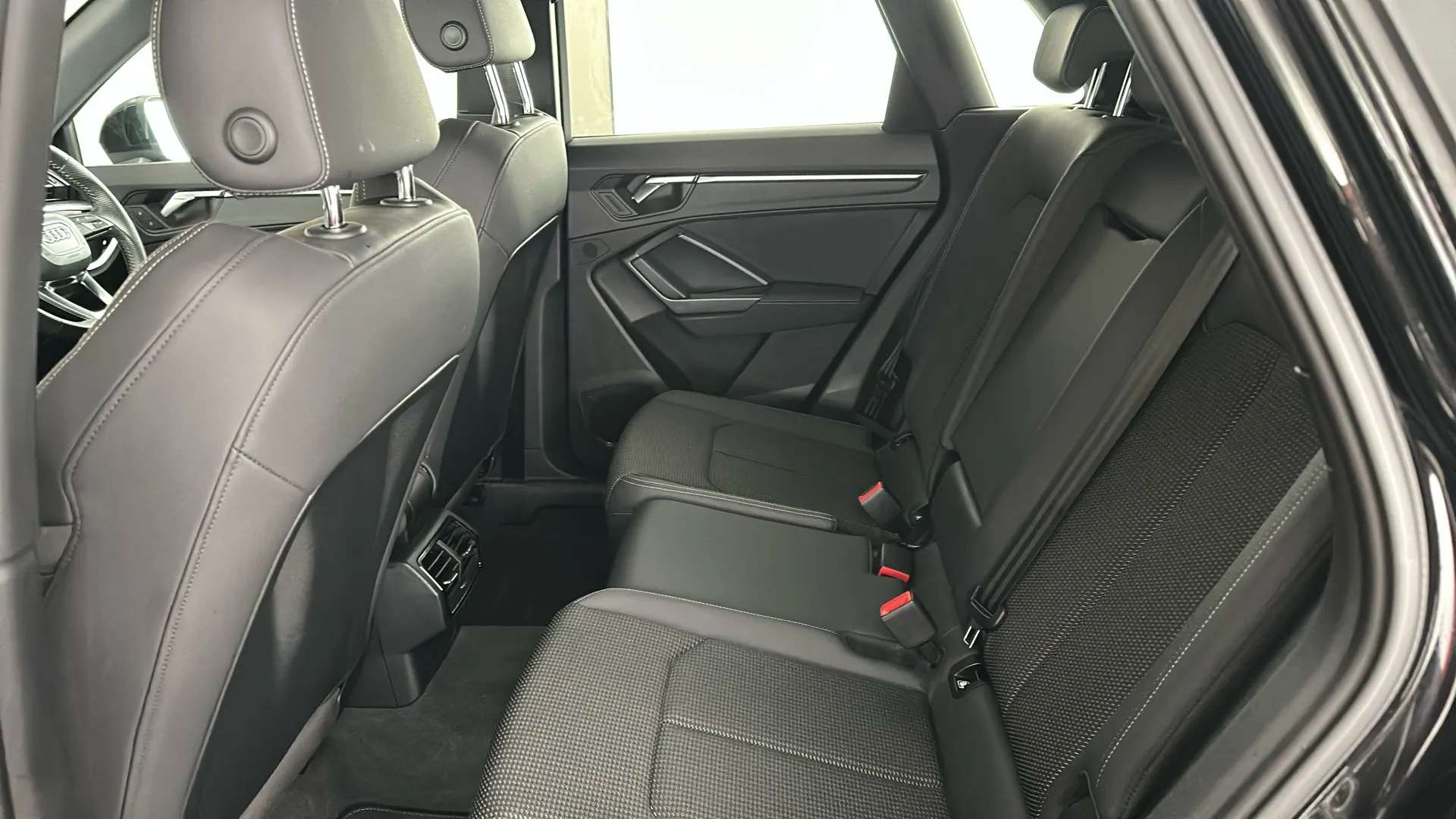 2020 AUDI Q3 2020 AUDI Q3