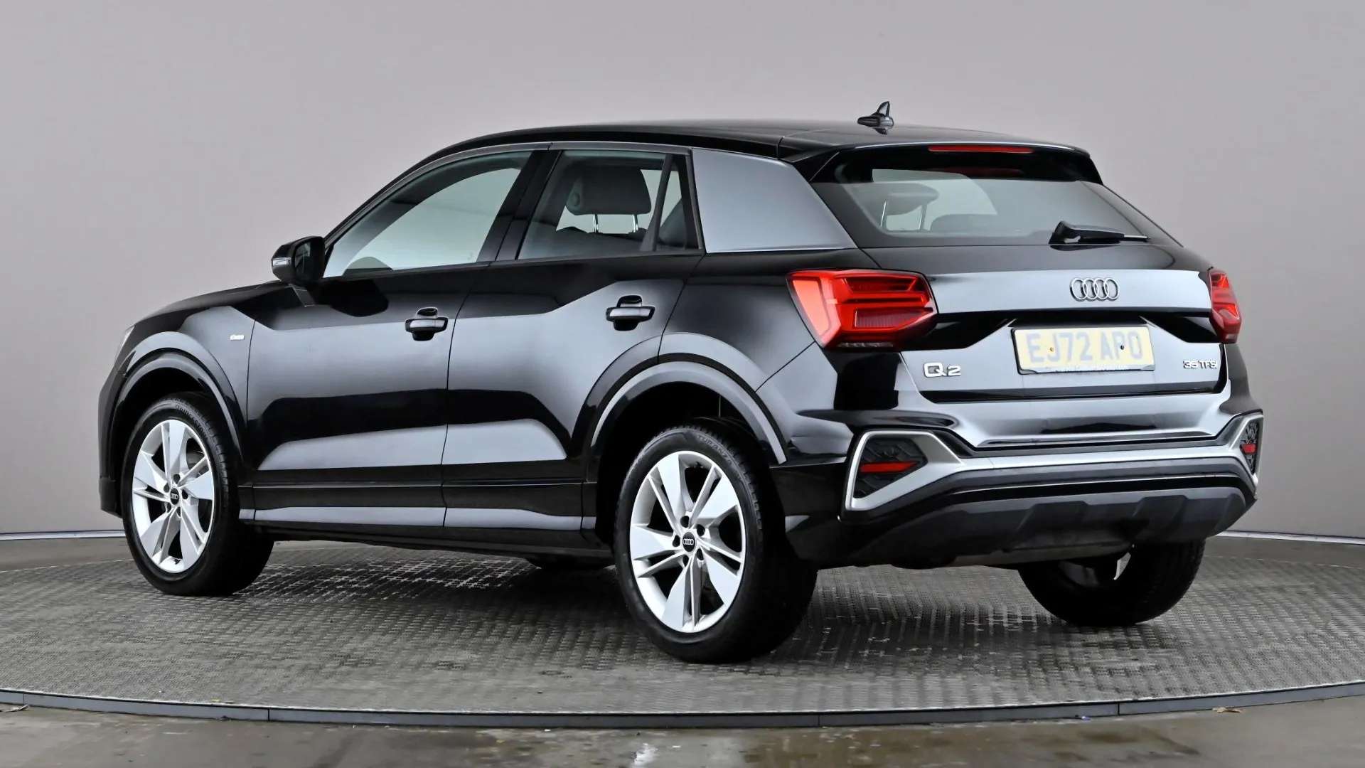 A 2022 AUDI Q2 35 TFSI S Line S Tronic A 2022 AUDI Q2 35 TFSI S Line S Tronic