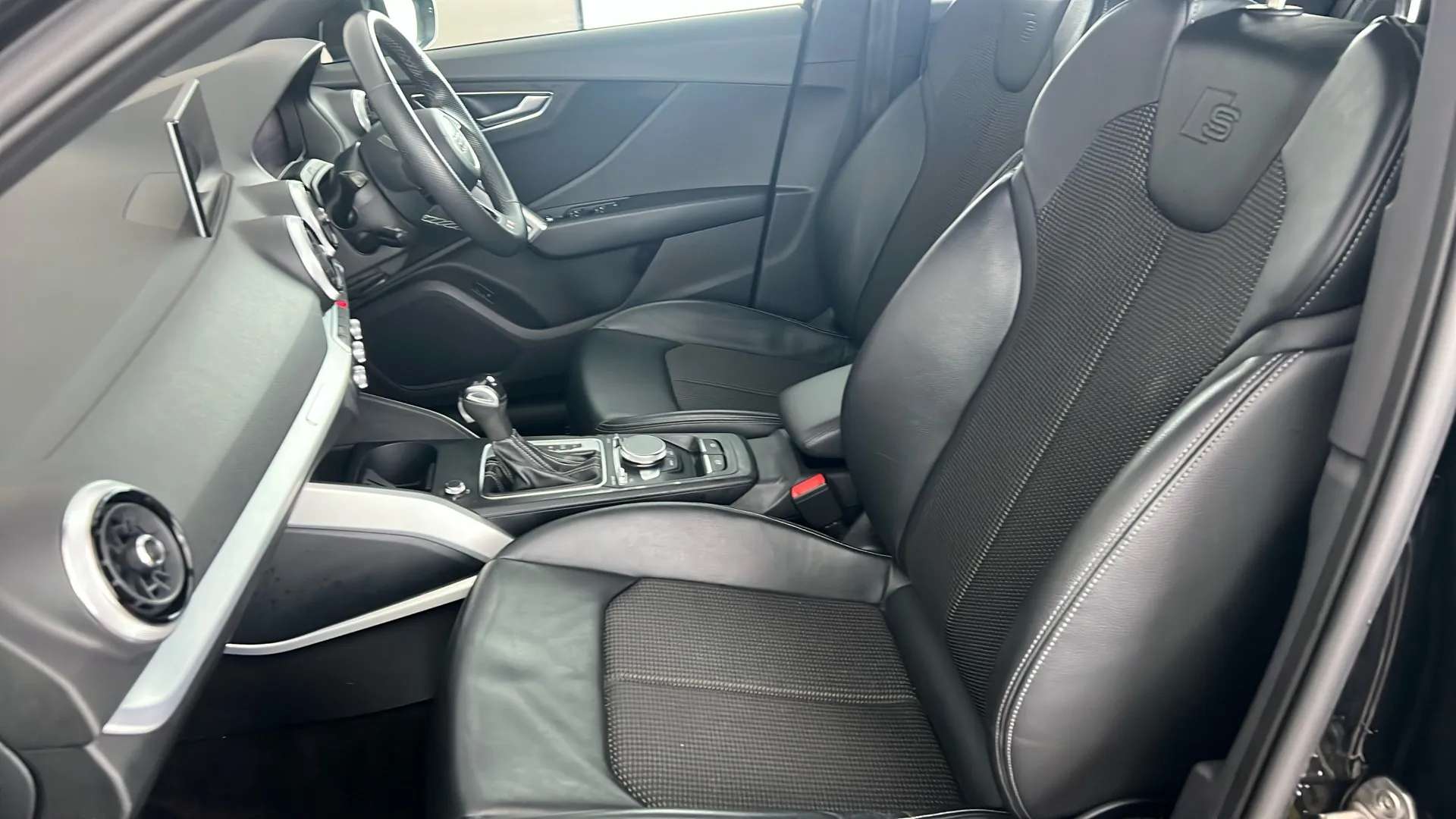 2022 AUDI Q2 2022 AUDI Q2