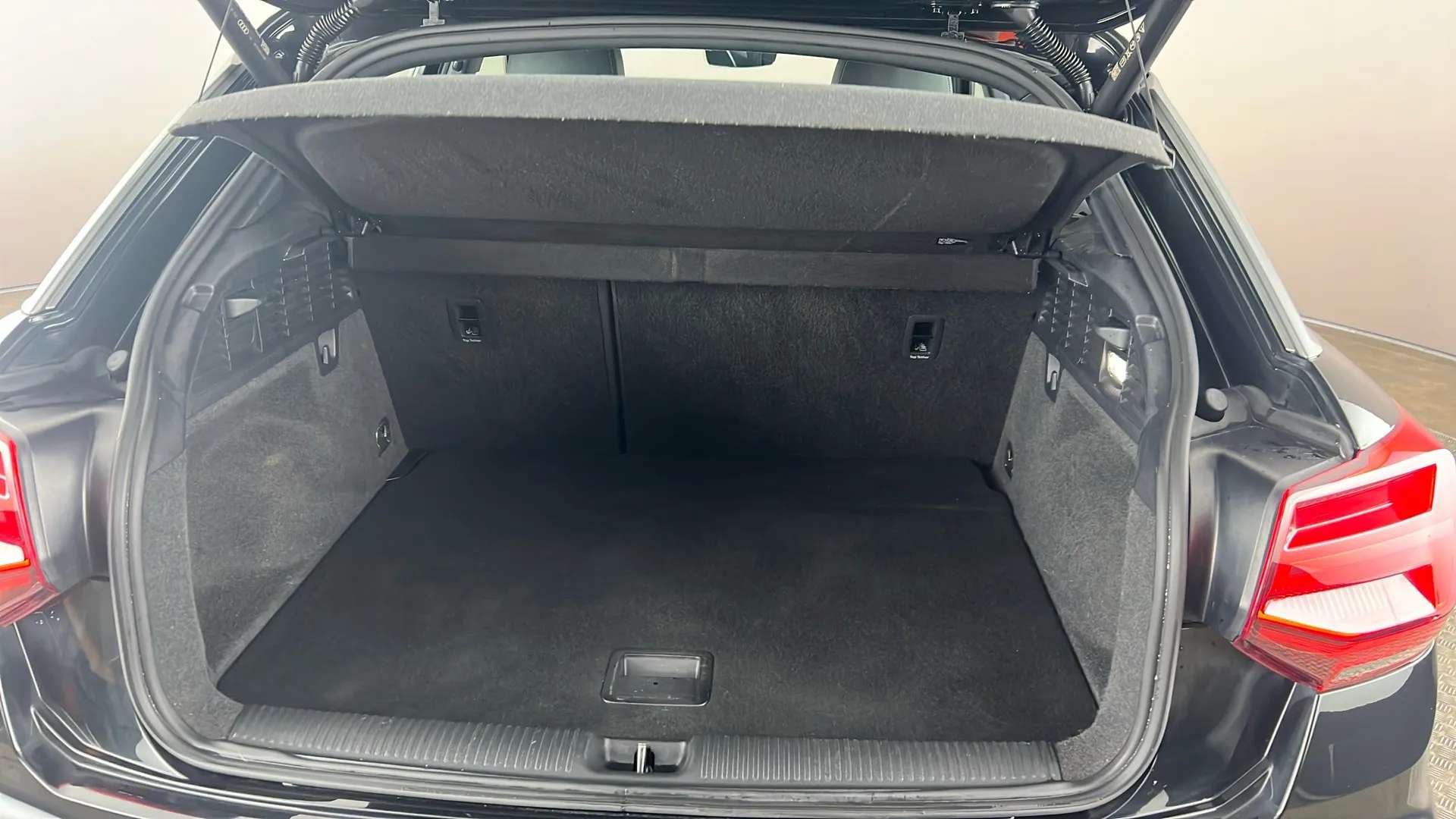 2022 AUDI Q2 2022 AUDI Q2