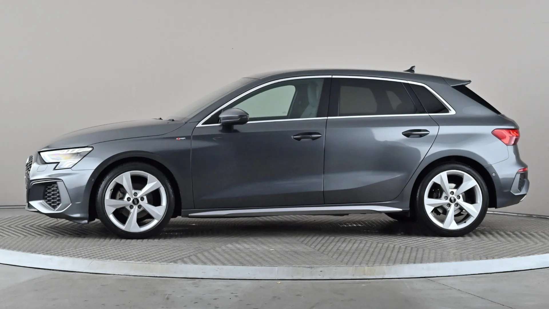 A 2022 AUDI A3 35 TFSI S Line S Tronic A 2022 AUDI A3 35 TFSI S Line S Tronic