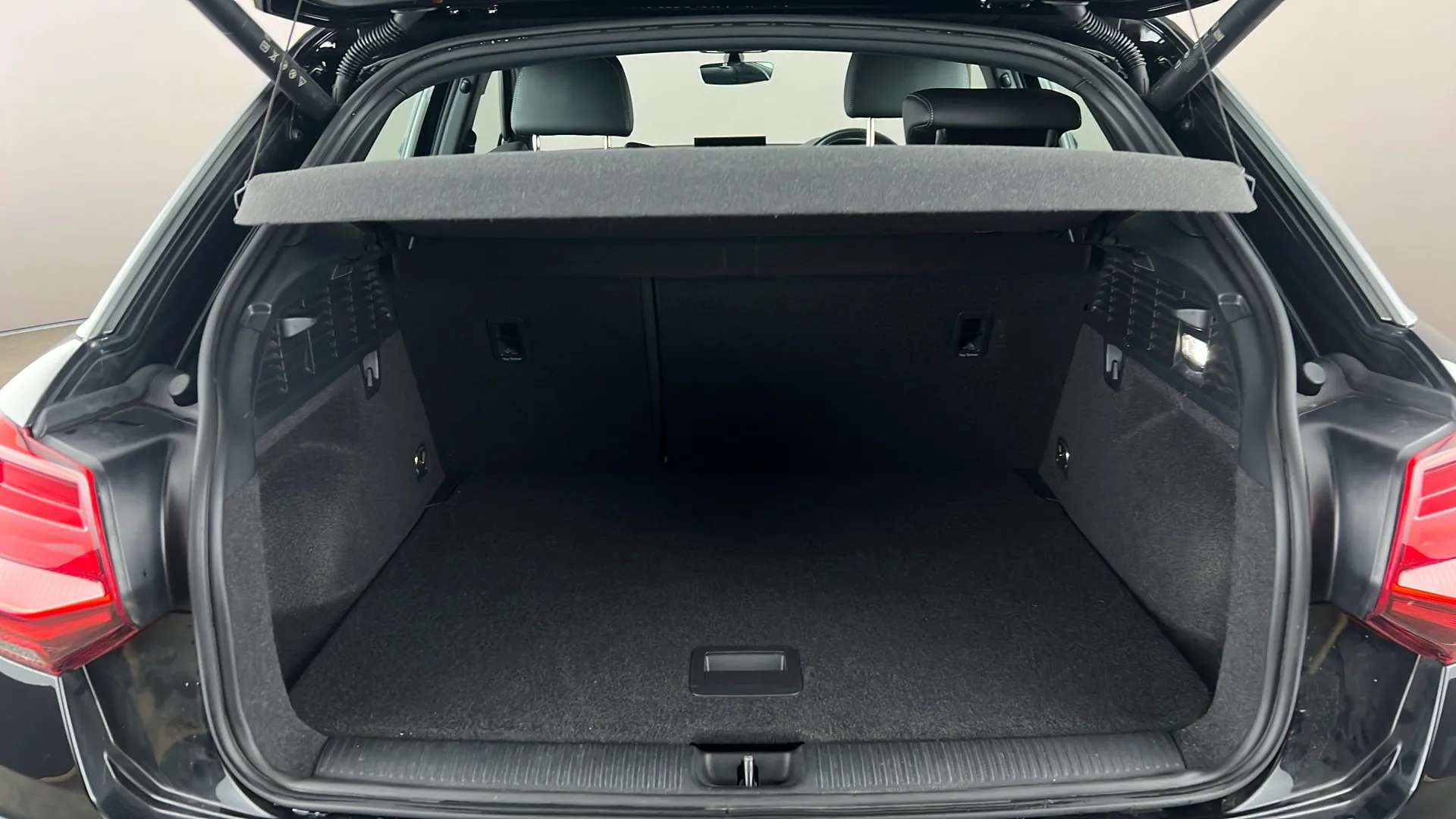 2023 AUDI Q2 2023 AUDI Q2