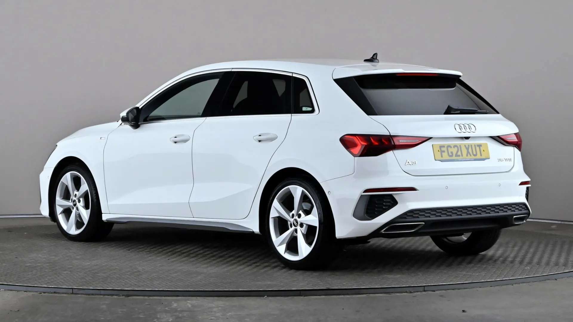 A 2021 AUDI A3 35 TFSI S Line S Tronic A 2021 AUDI A3 35 TFSI S Line S Tronic