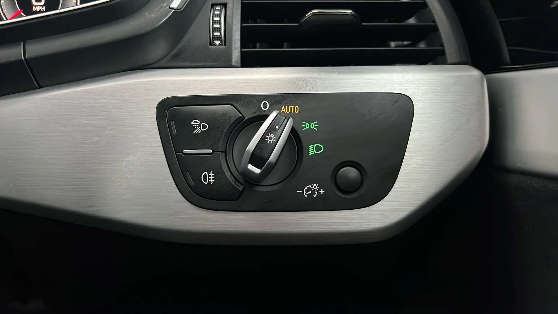 2022 AUDI A4 2022 AUDI A4