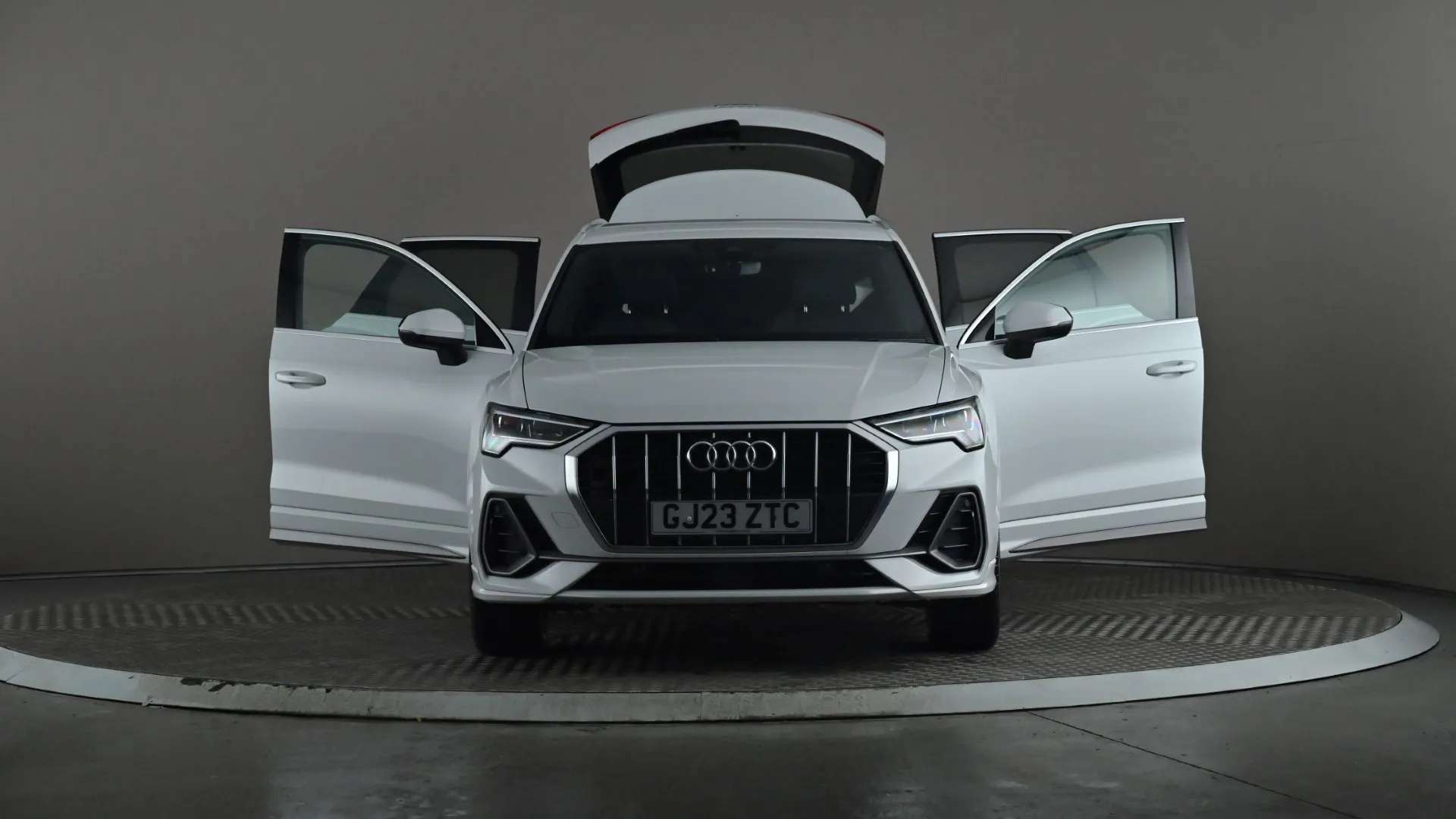 2023 AUDI Q3 2023 AUDI Q3