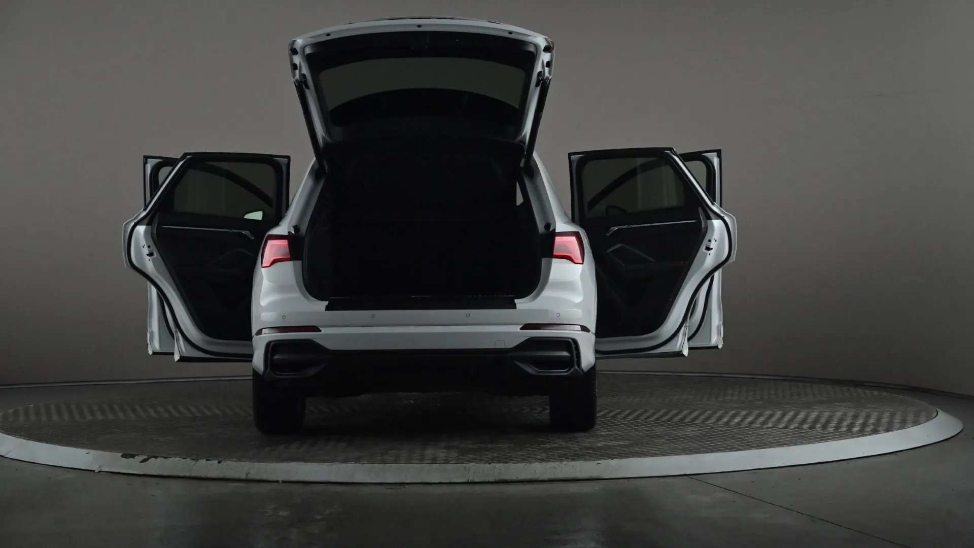 2023 AUDI Q3 2023 AUDI Q3