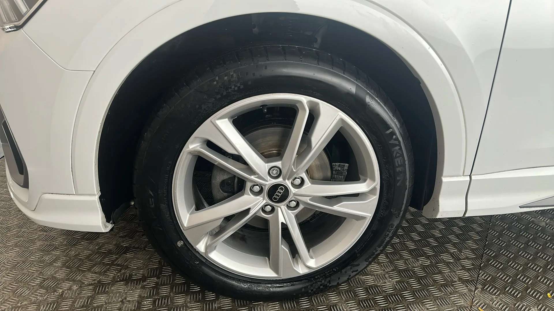 2023 AUDI Q3 2023 AUDI Q3