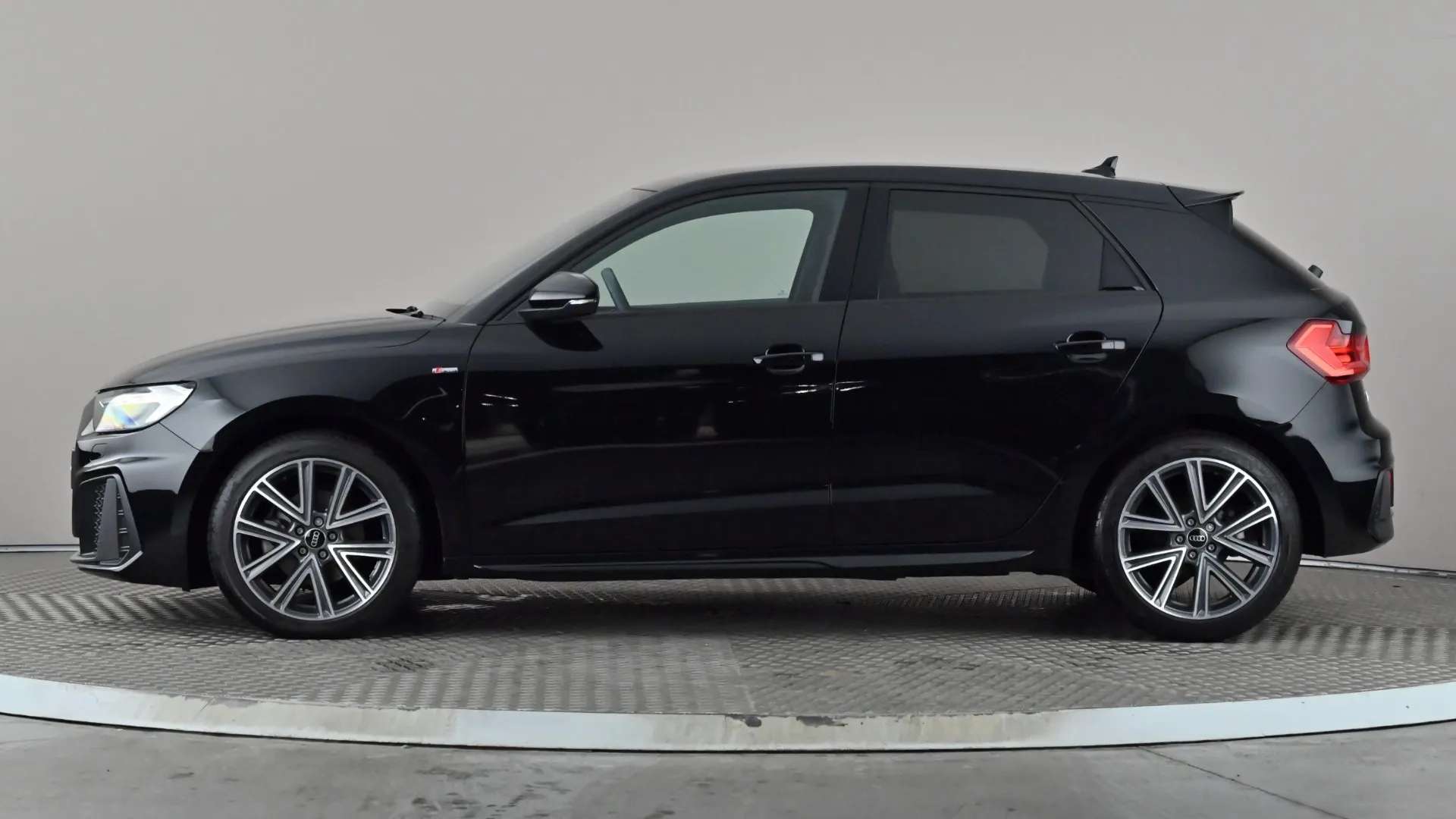 A 2024 AUDI A1 35 TFSI S Line S Tronic A 2024 AUDI A1 35 TFSI S Line S Tronic