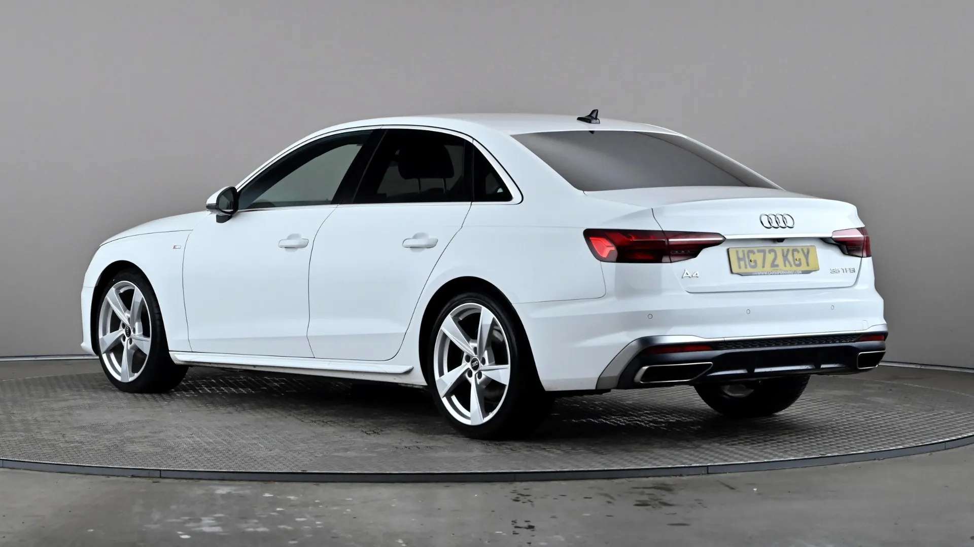 A 2022 AUDI A4 35 TFSI S Line S Tronic A 2022 AUDI A4 35 TFSI S Line S Tronic