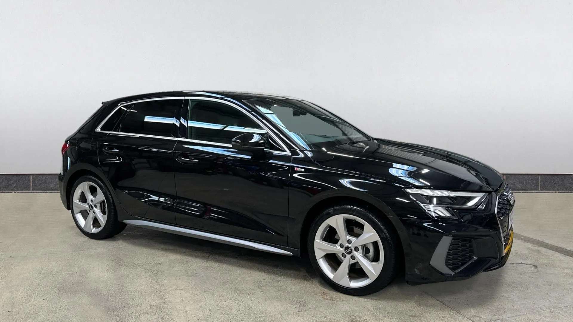 A 2023 AUDI A3 35 TFSI S Line S Tronic A 2023 AUDI A3 35 TFSI S Line S Tronic