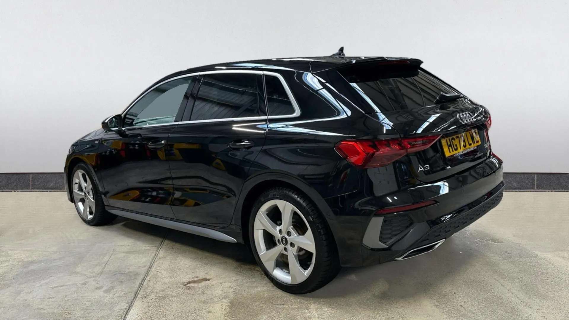 A 2023 AUDI A3 35 TFSI S Line S Tronic A 2023 AUDI A3 35 TFSI S Line S Tronic