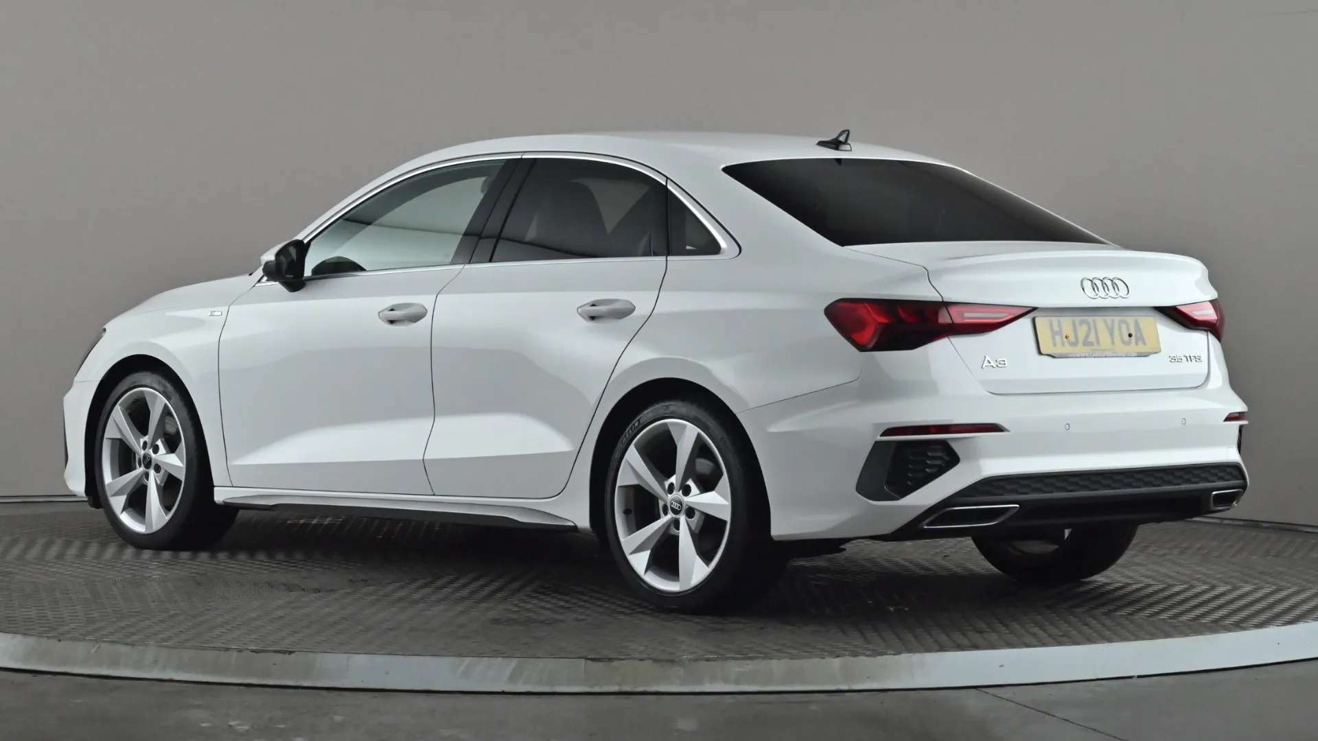 A 2021 AUDI A3 35 TFSI S Line S Tronic A 2021 AUDI A3 35 TFSI S Line S Tronic