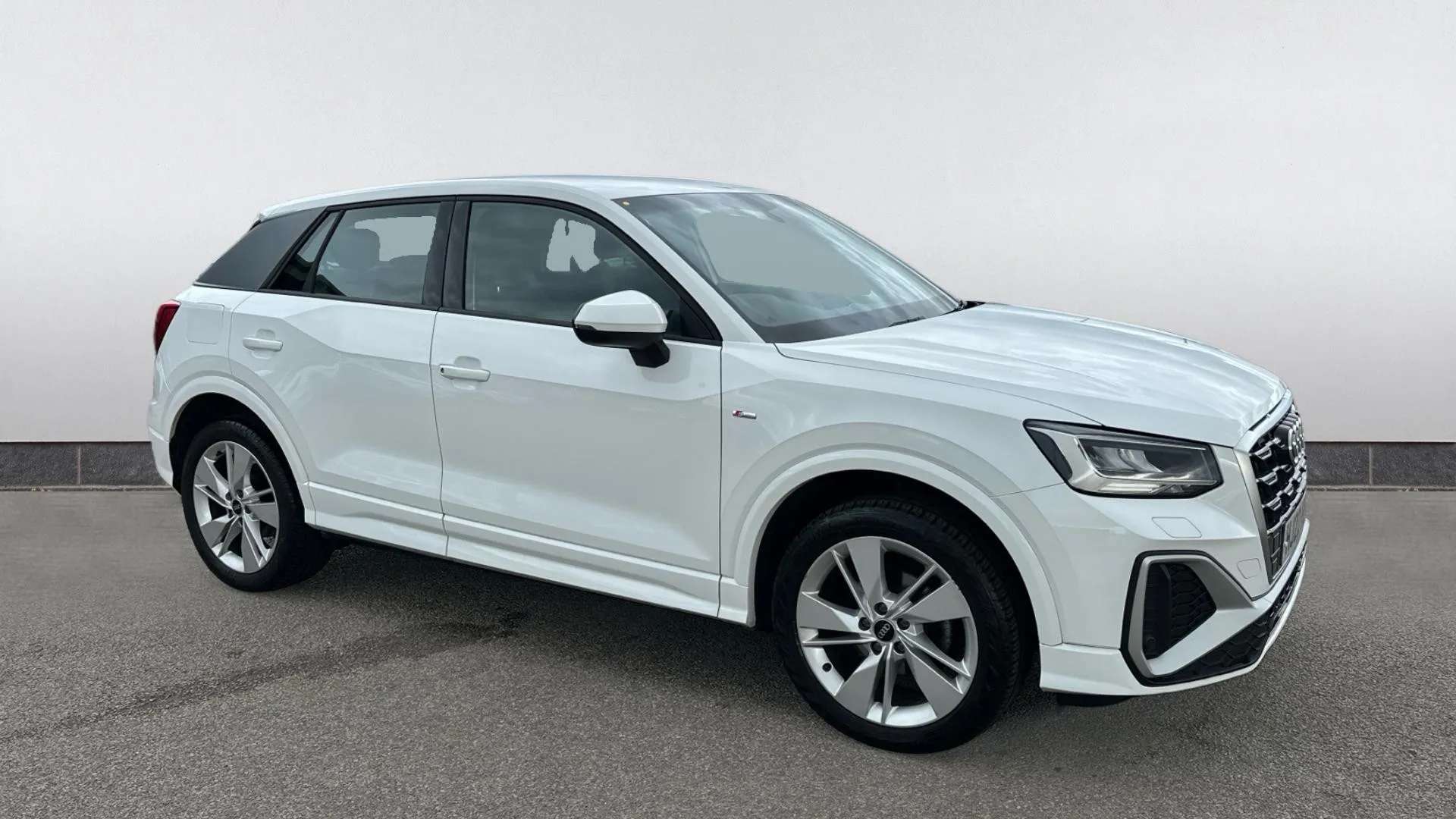 A 2022 AUDI Q2 35 TFSI S Line S Tronic A 2022 AUDI Q2 35 TFSI S Line S Tronic