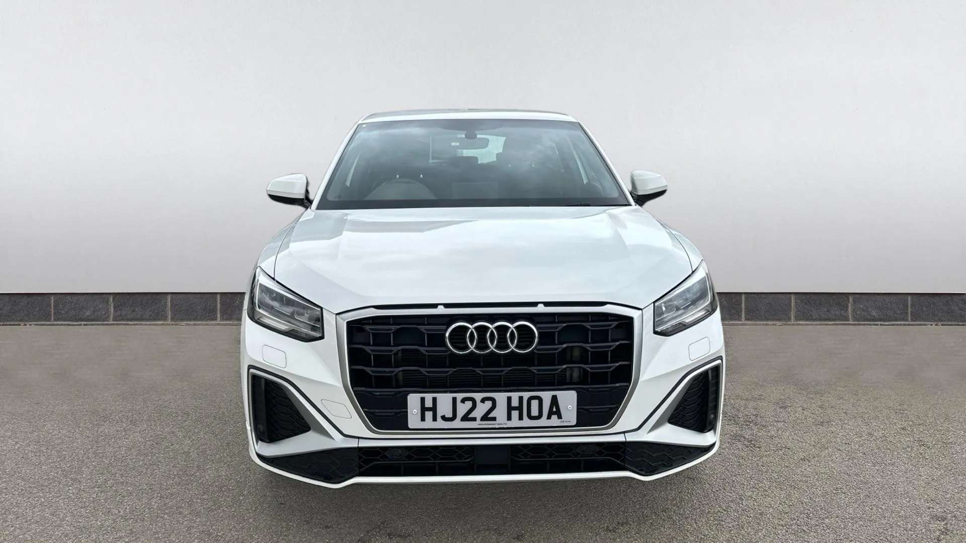 A 2022 AUDI Q2 35 TFSI S Line S Tronic A 2022 AUDI Q2 35 TFSI S Line S Tronic