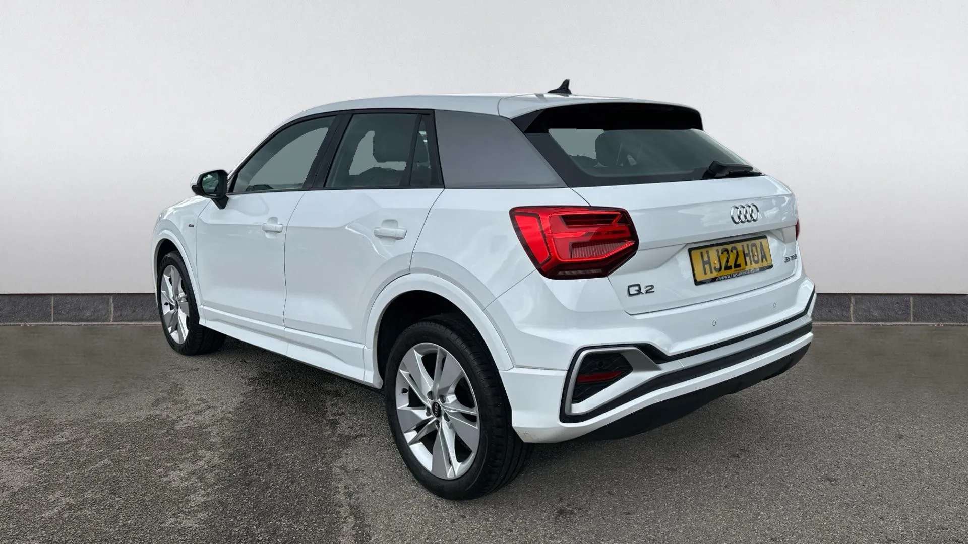 A 2022 AUDI Q2 35 TFSI S Line S Tronic A 2022 AUDI Q2 35 TFSI S Line S Tronic