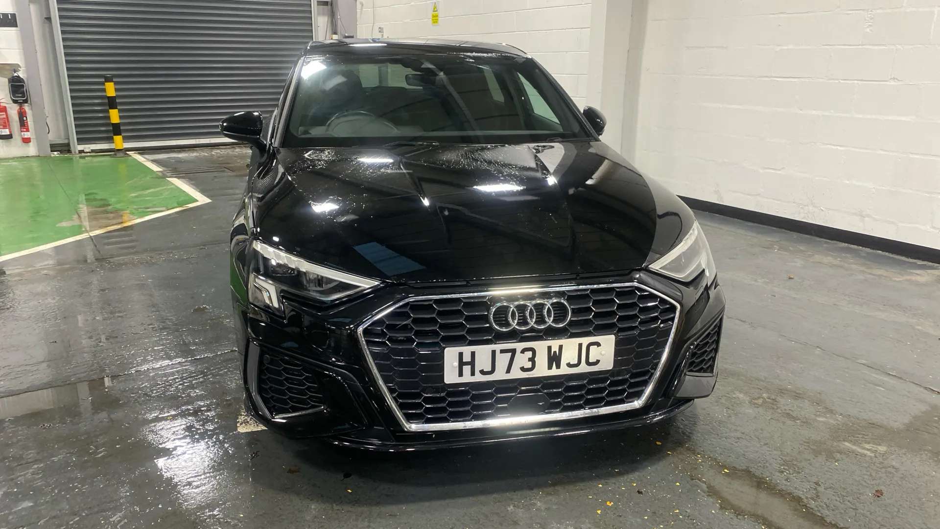 A 2023 AUDI A3 35 TFSI S Line S Tronic A 2023 AUDI A3 35 TFSI S Line S Tronic