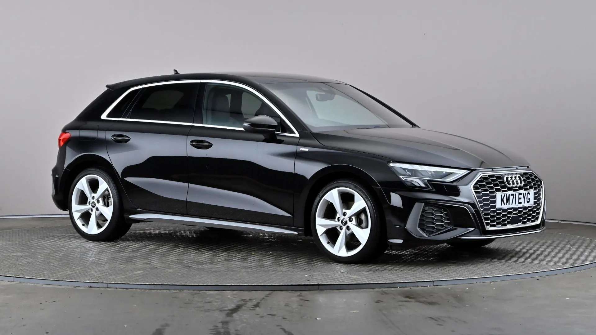 A 2021 AUDI A3 35 TFSI S Line S Tronic A 2021 AUDI A3 35 TFSI S Line S Tronic