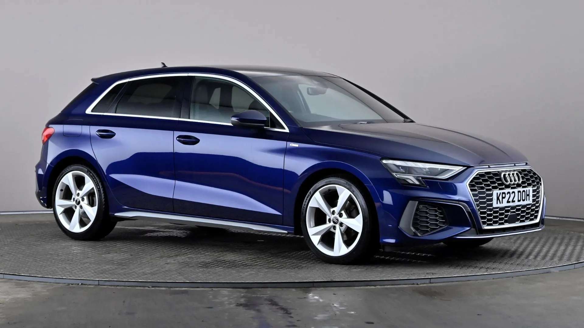 A 2022 AUDI A3 35 TFSI S Line S Tronic A 2022 AUDI A3 35 TFSI S Line S Tronic