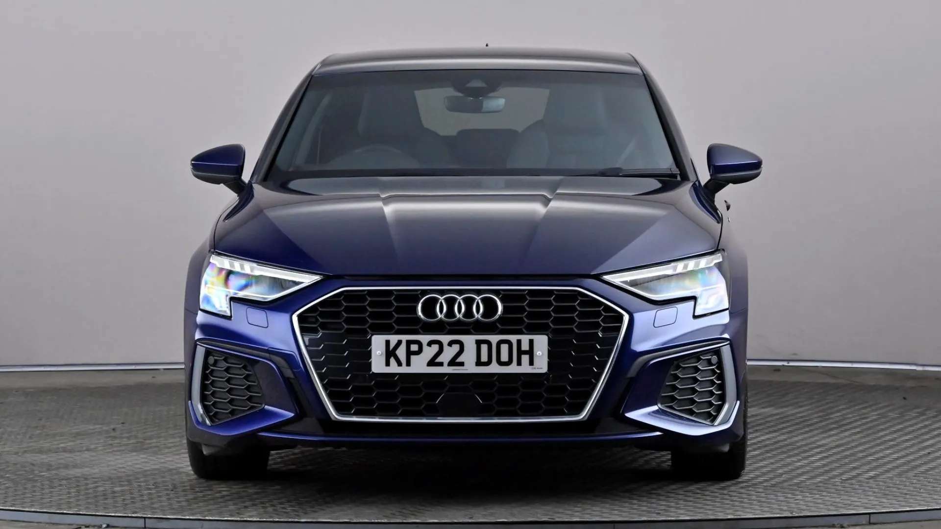 A 2022 AUDI A3 35 TFSI S Line S Tronic A 2022 AUDI A3 35 TFSI S Line S Tronic