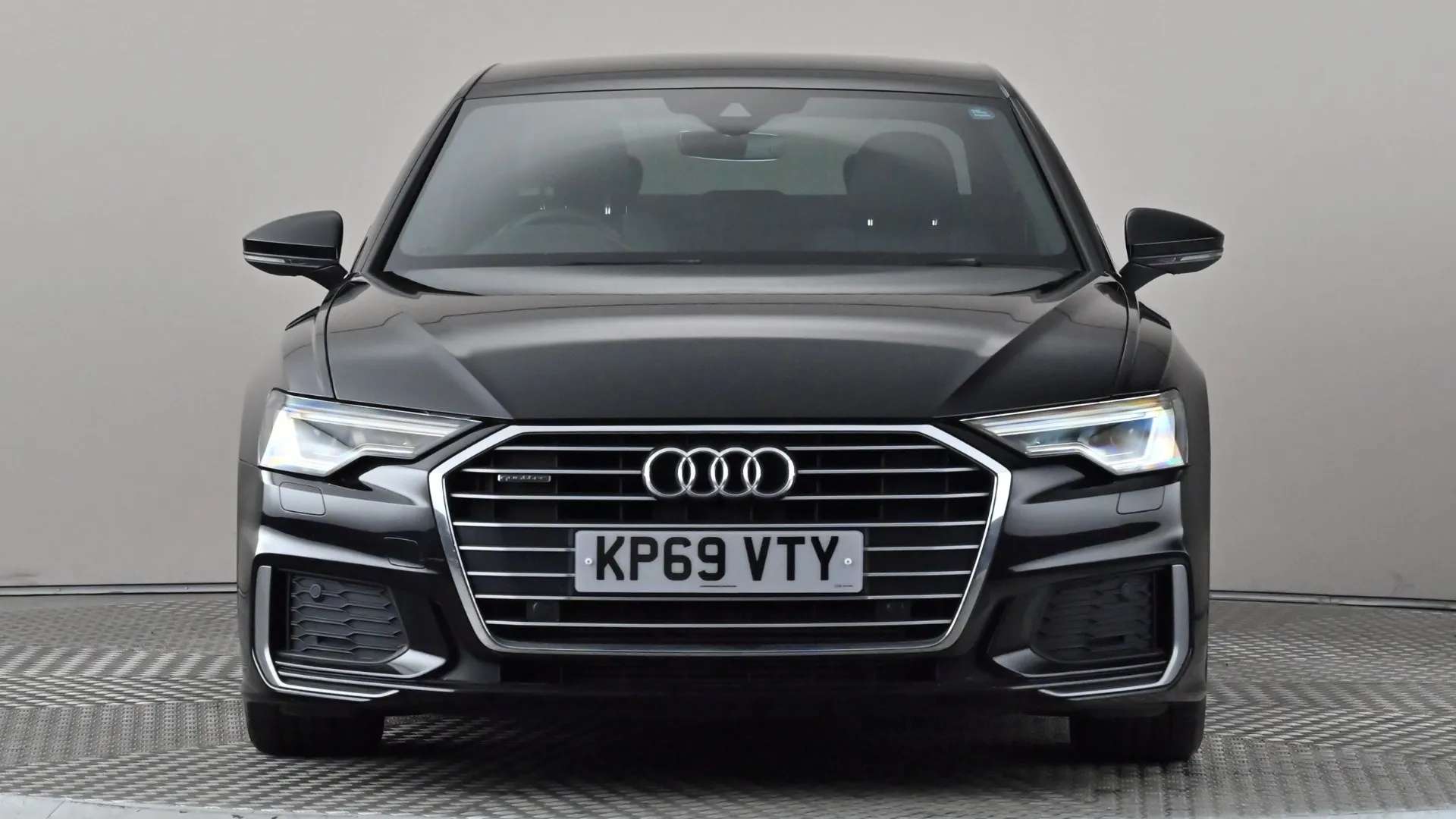 A 2019 AUDI A6 45 TFSI Quattro S Line S Tronic A 2019 AUDI A6 45 TFSI Quattro S Line S Tronic