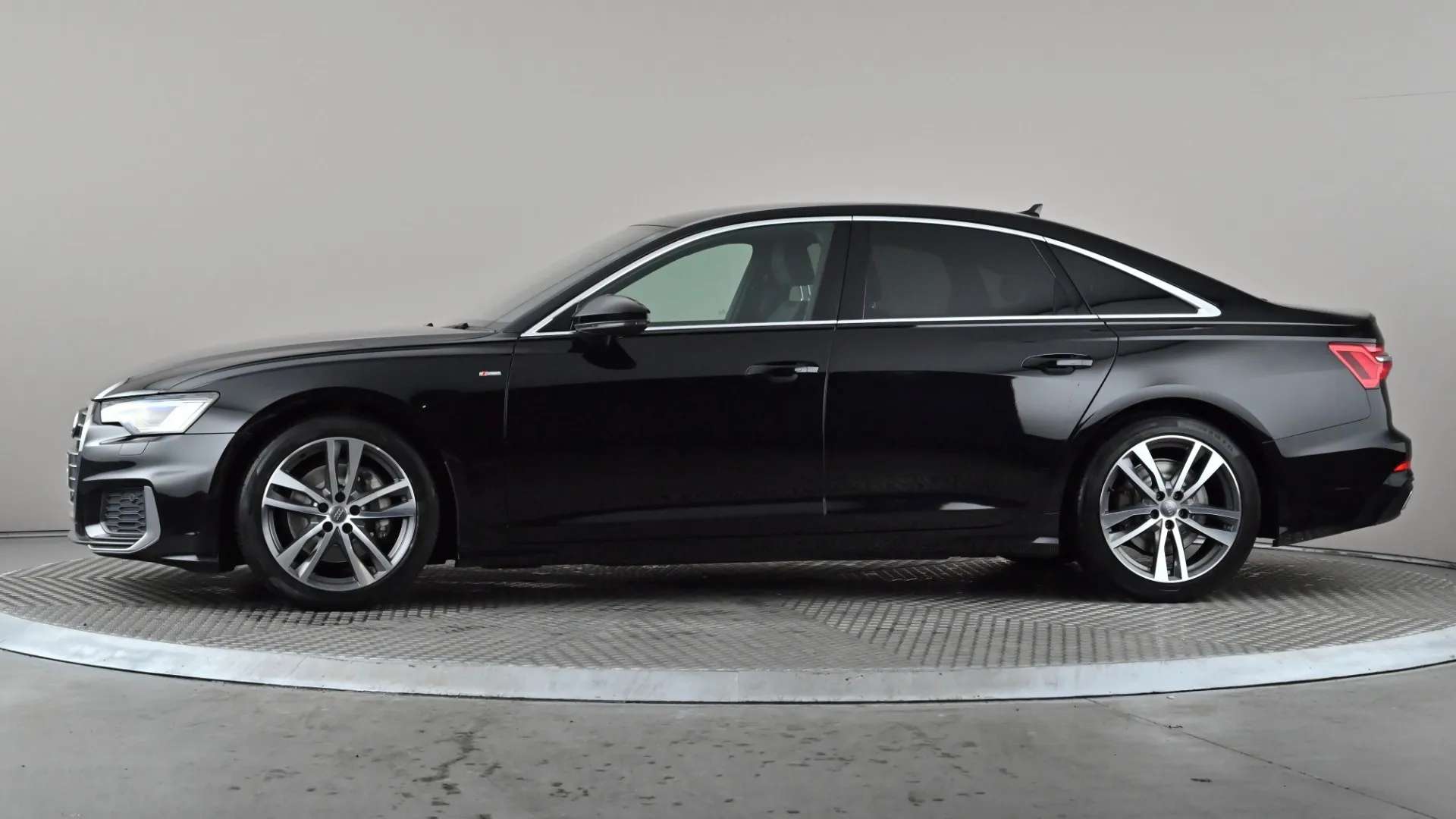 A 2019 AUDI A6 45 TFSI Quattro S Line S Tronic A 2019 AUDI A6 45 TFSI Quattro S Line S Tronic