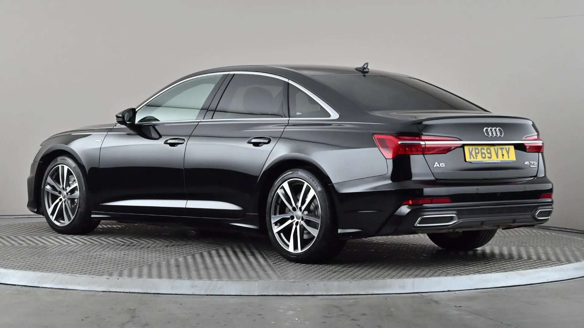 A 2019 AUDI A6 45 TFSI Quattro S Line S Tronic A 2019 AUDI A6 45 TFSI Quattro S Line S Tronic