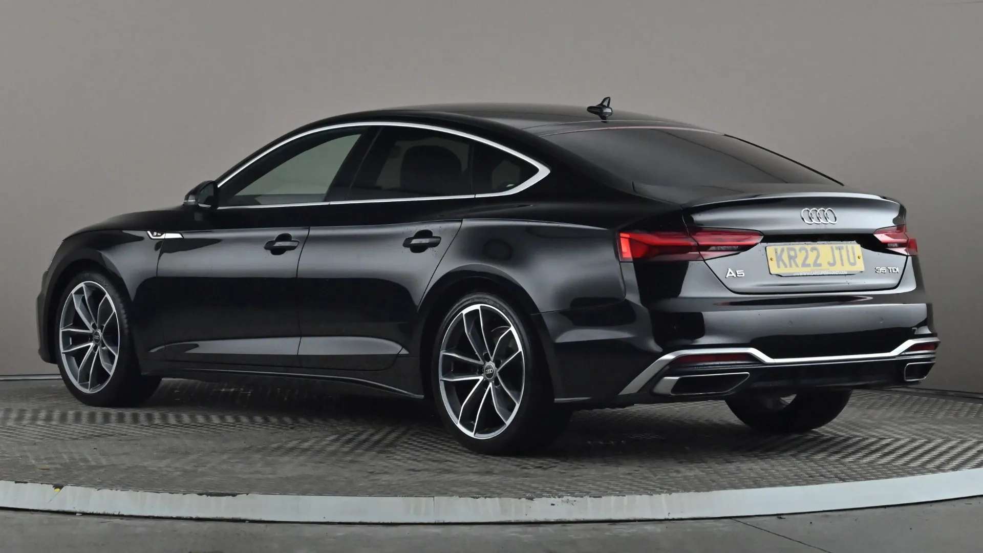 A 2022 AUDI A5 35 TDI S Line S Tronic A 2022 AUDI A5 35 TDI S Line S Tronic