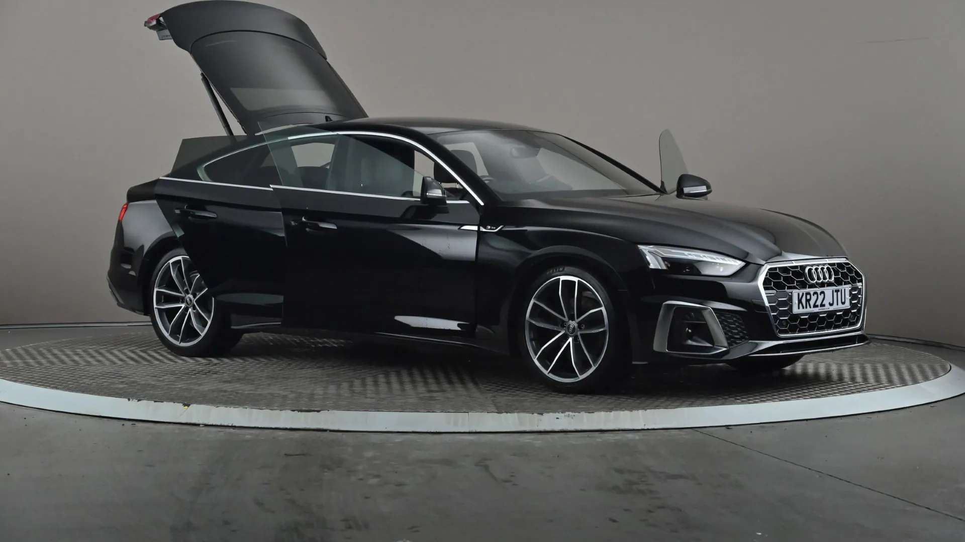 2022 AUDI A5 2022 AUDI A5