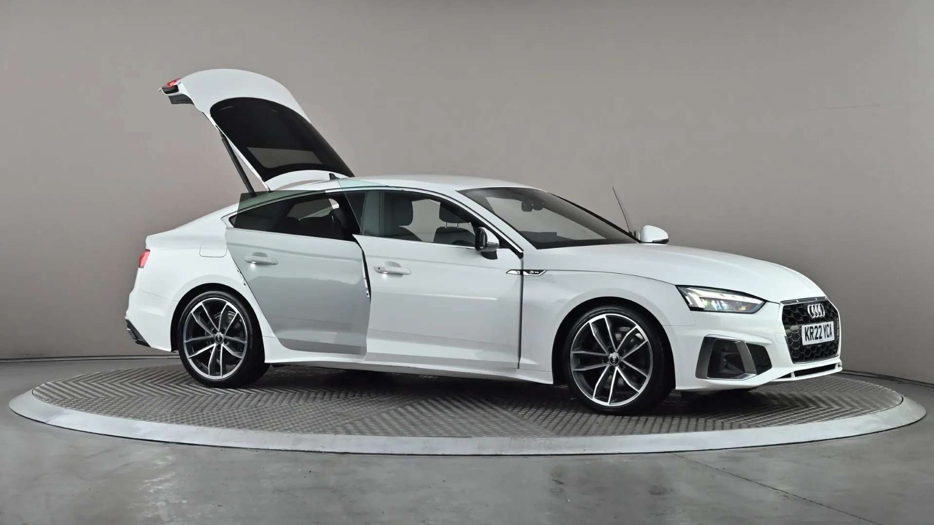 2022 AUDI A5 2022 AUDI A5