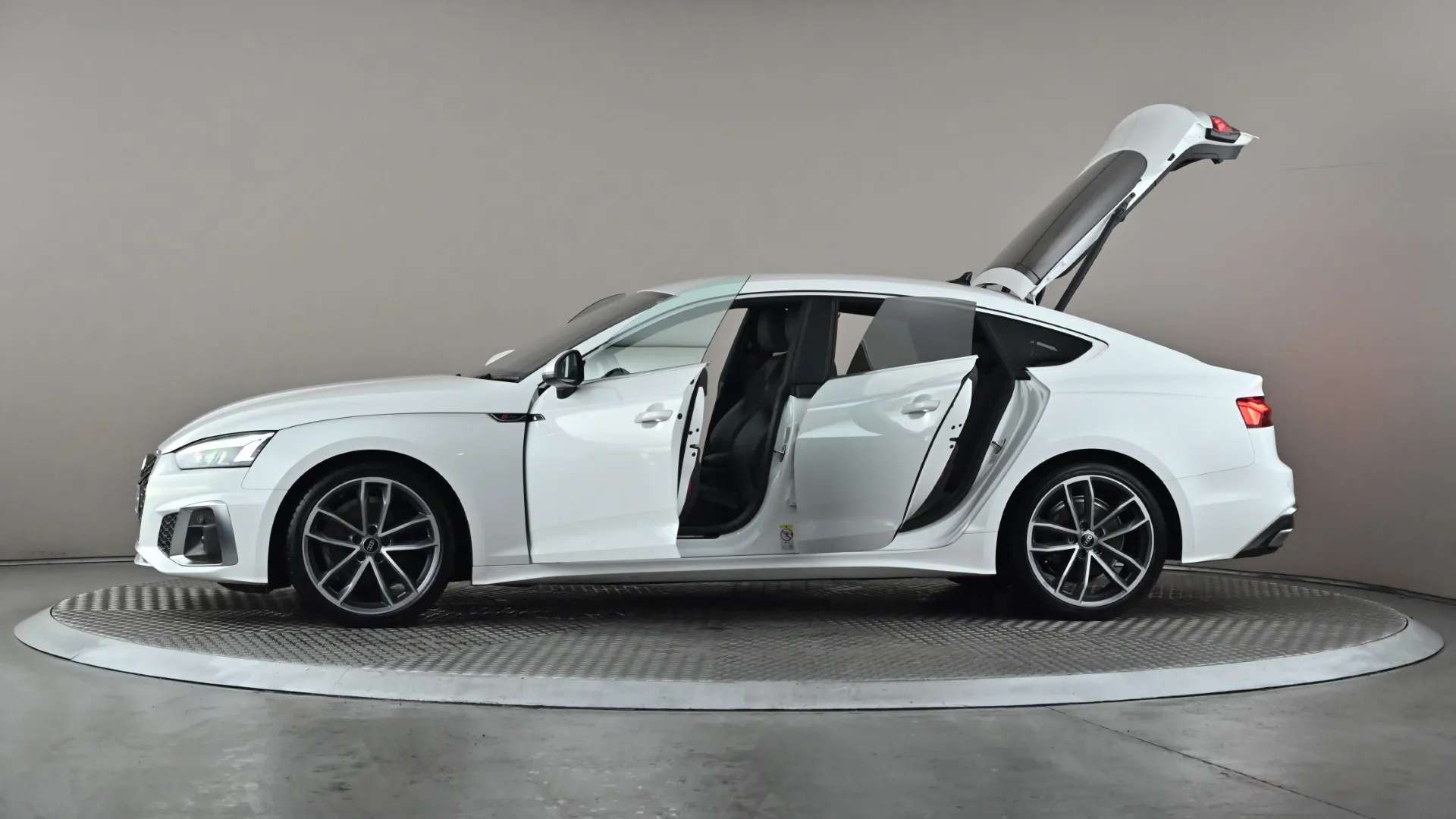 2022 AUDI A5 2022 AUDI A5