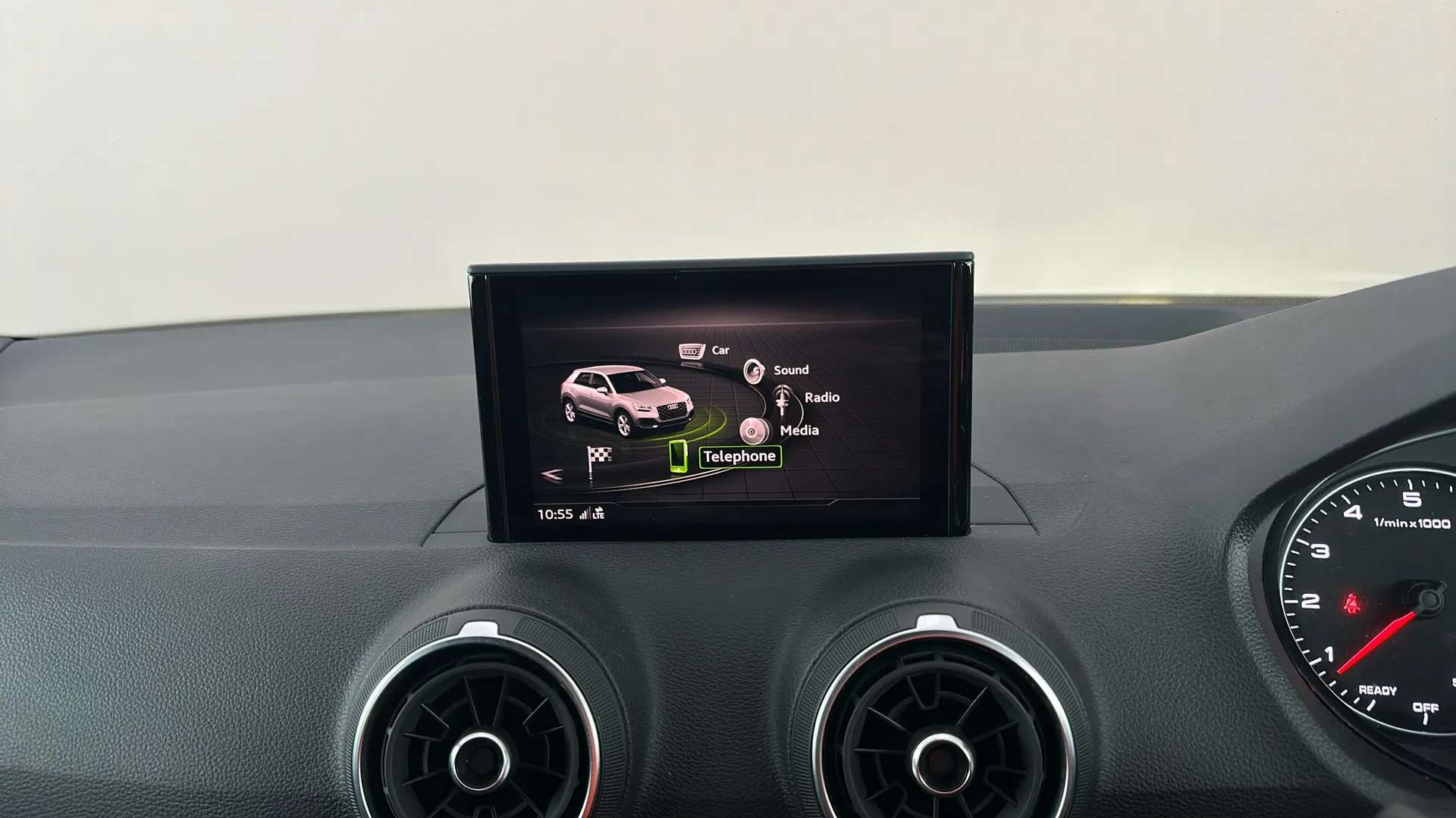 2019 AUDI Q2 2019 AUDI Q2