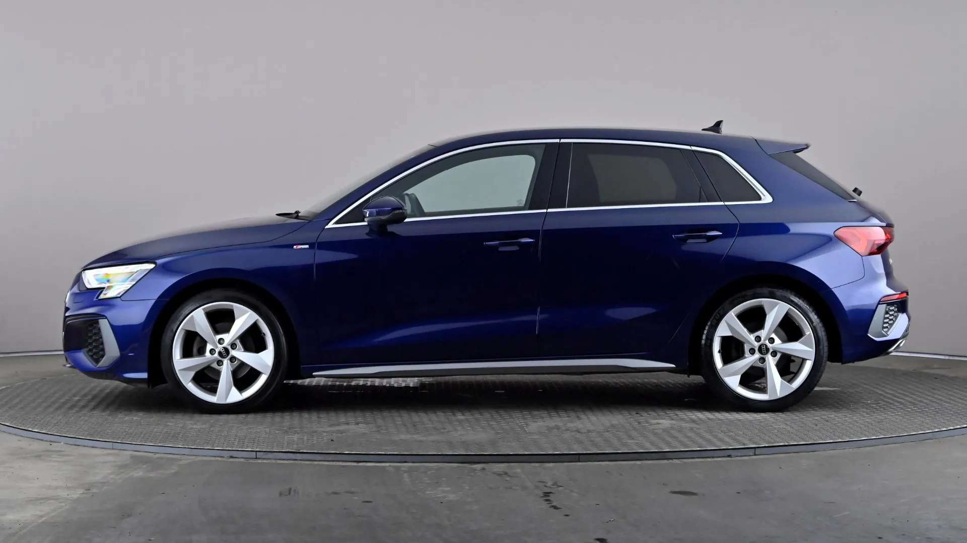 A 2022 AUDI A3 35 TDI S Line S Tronic A 2022 AUDI A3 35 TDI S Line S Tronic