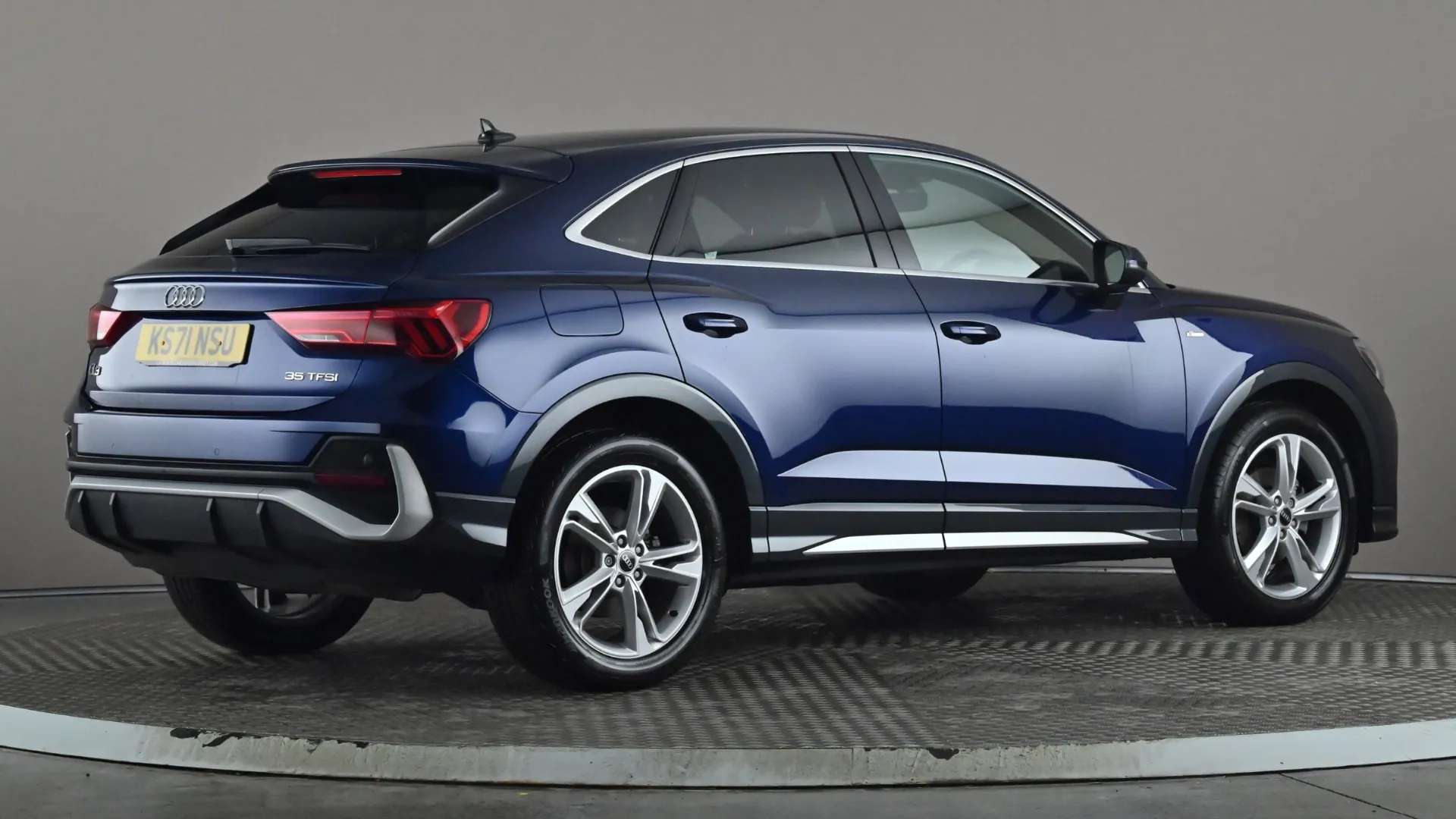 2022 AUDI Q3 2022 AUDI Q3