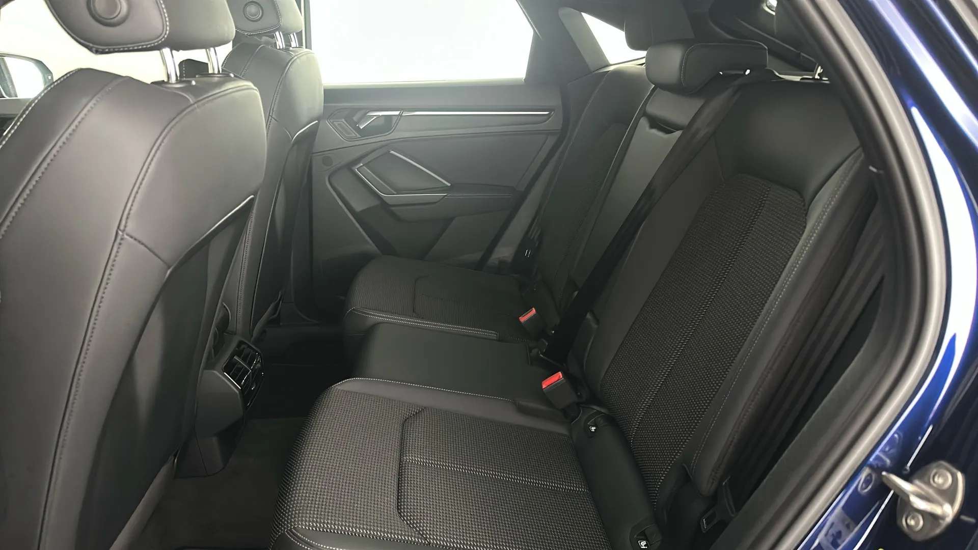 2022 AUDI Q3 2022 AUDI Q3