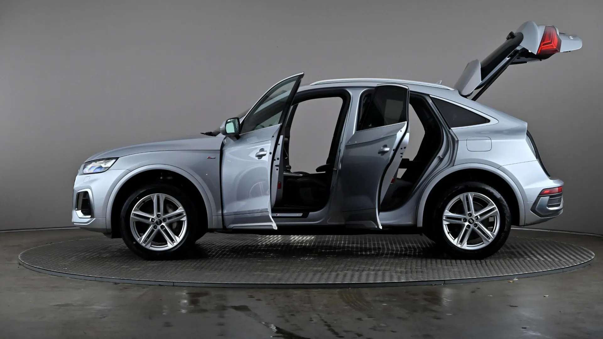 2021 AUDI Q5 2021 AUDI Q5