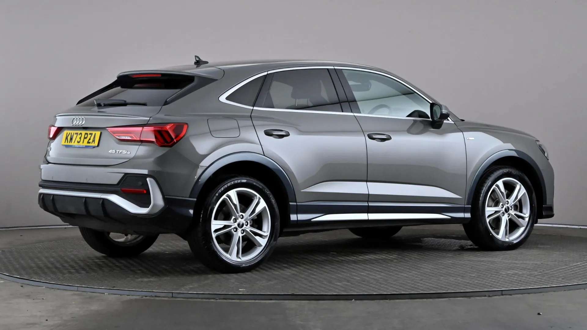 2024 AUDI Q3 2024 AUDI Q3
