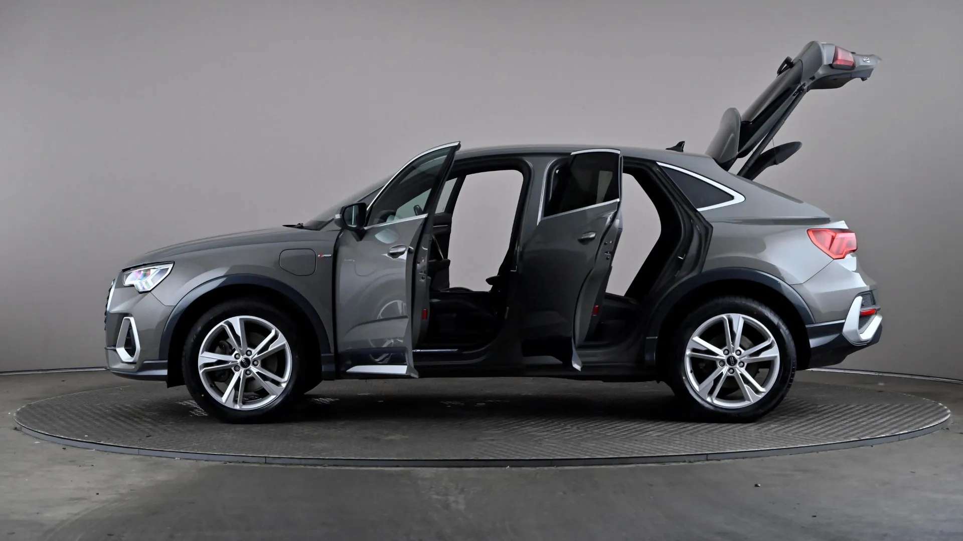 2024 AUDI Q3 2024 AUDI Q3