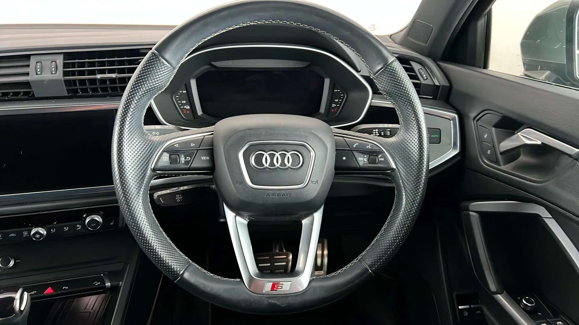 2024 AUDI Q3 2024 AUDI Q3