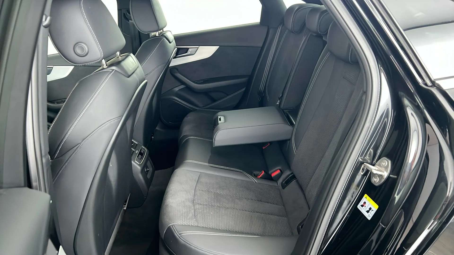 2022 AUDI A4 2022 AUDI A4