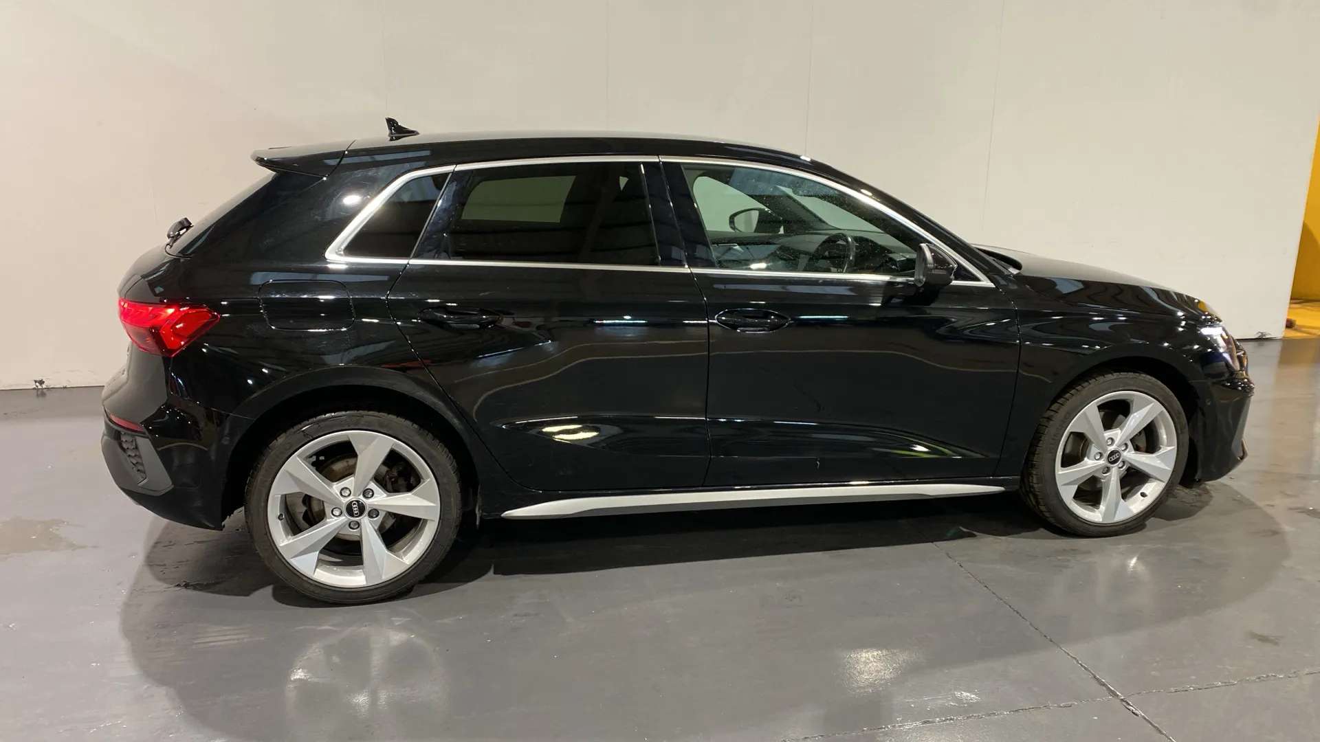 A 2023 AUDI A3 40 TFSI e S Line S Tronic A 2023 AUDI A3 40 TFSI e S Line S Tronic