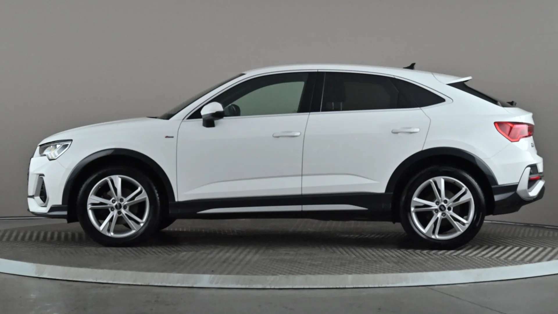 2022 AUDI Q3 2022 AUDI Q3