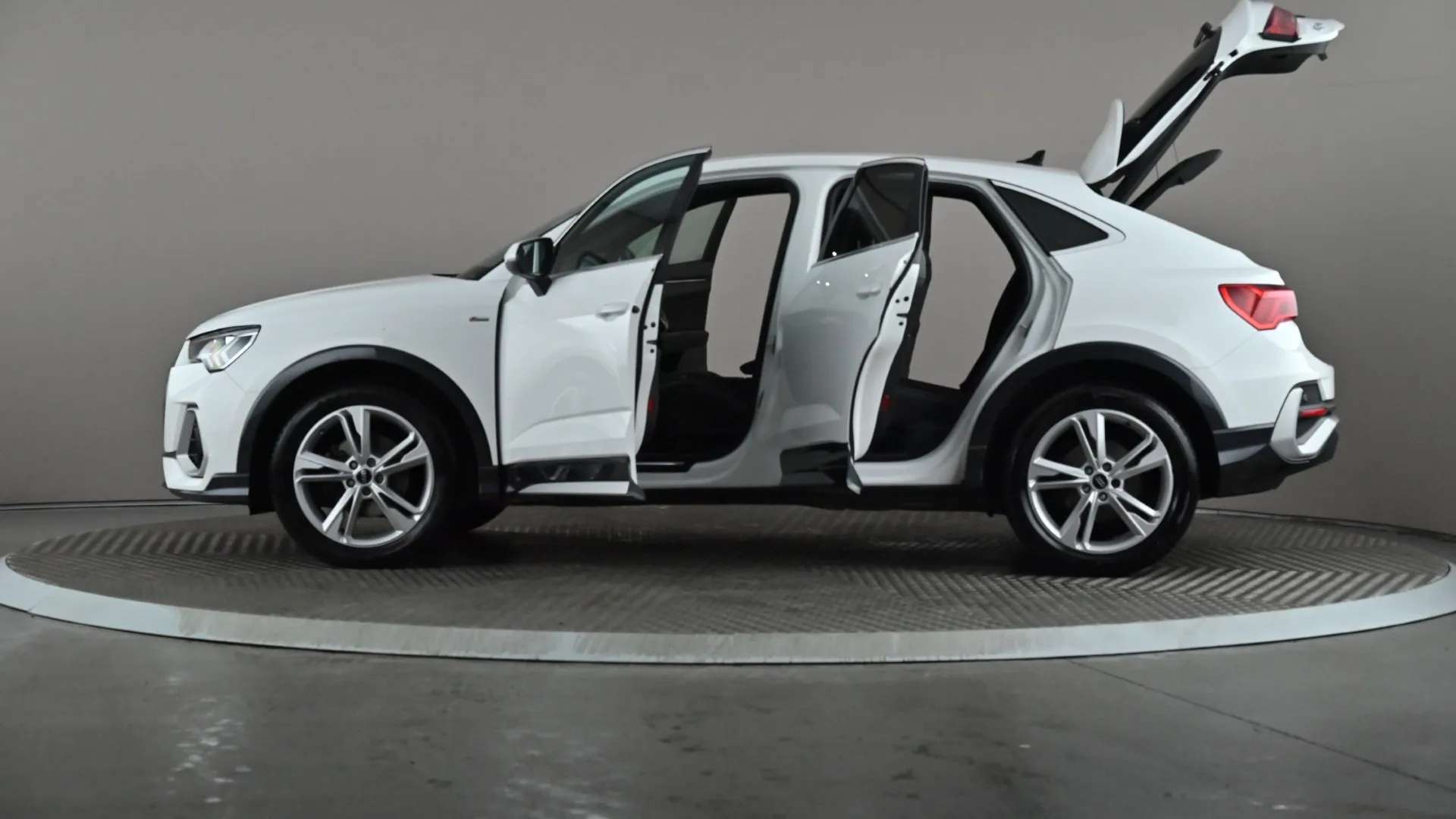 2022 AUDI Q3 2022 AUDI Q3