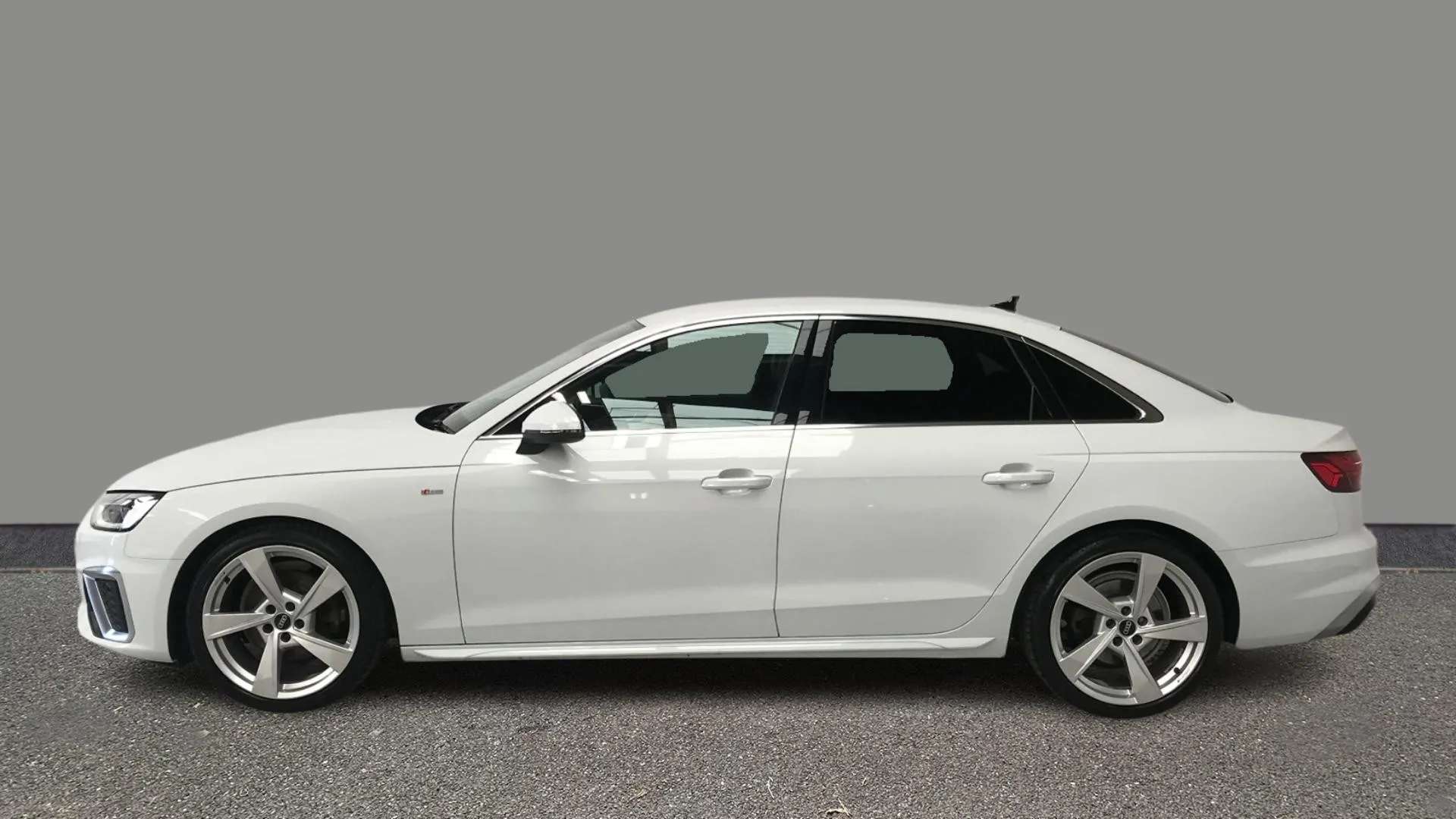 A 2022 AUDI A4 35 TFSI S Line S Tronic A 2022 AUDI A4 35 TFSI S Line S Tronic