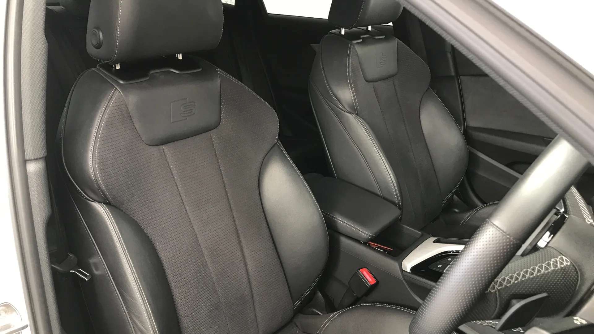 2022 AUDI A4 2022 AUDI A4