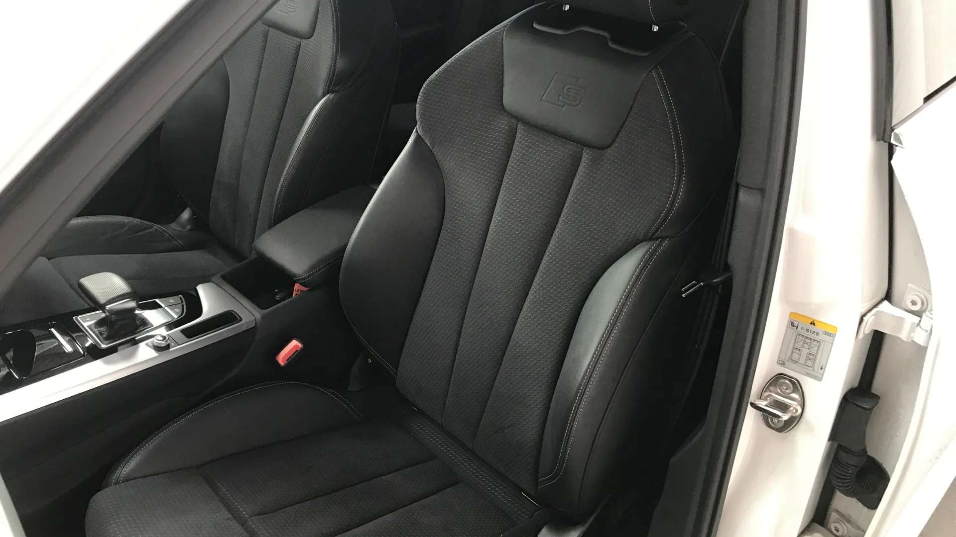 2022 AUDI A4 2022 AUDI A4
