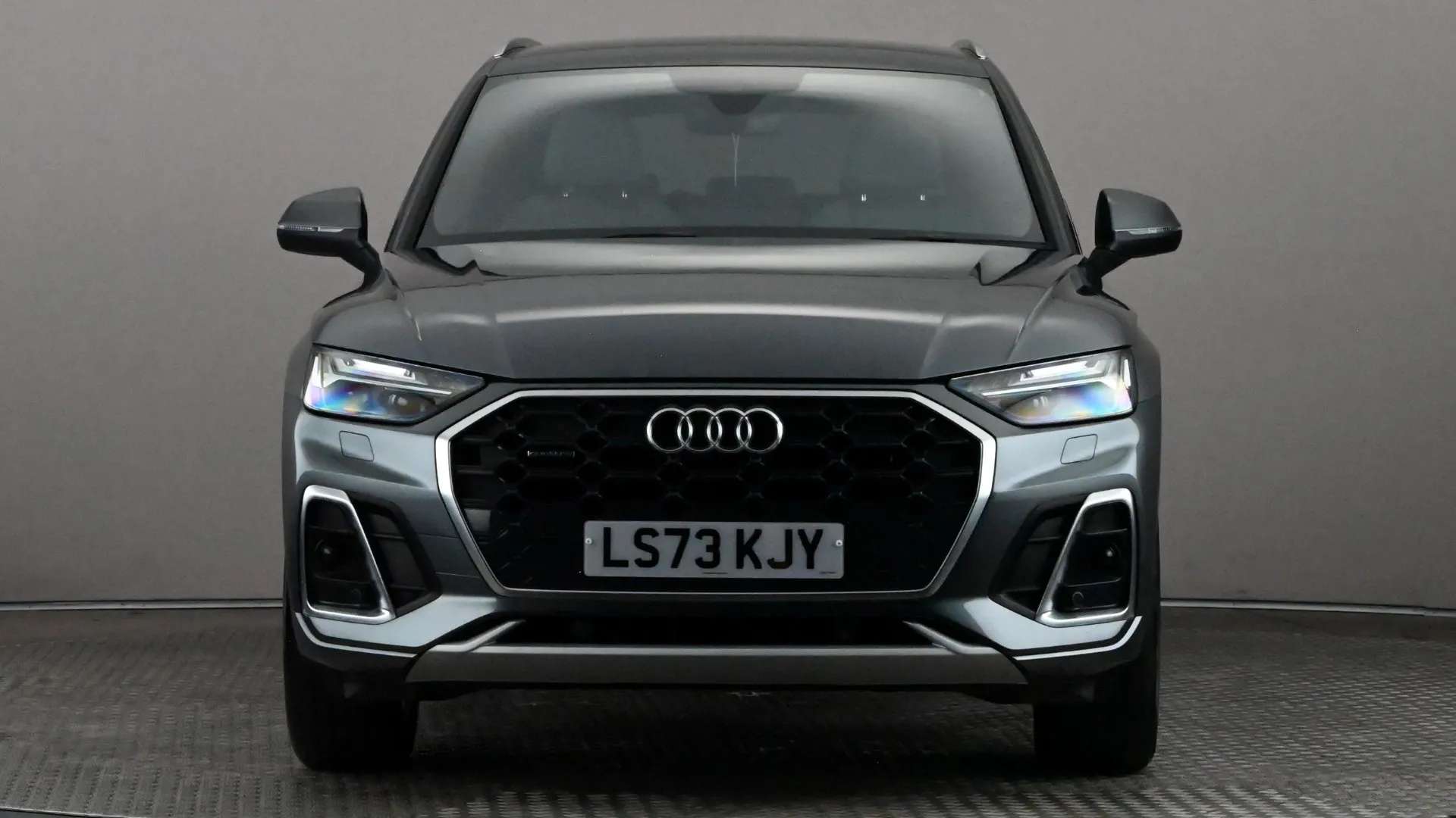 A 2023 AUDI Q5 40 TDI Quattro S Line S Tronic A 2023 AUDI Q5 40 TDI Quattro S Line S Tronic