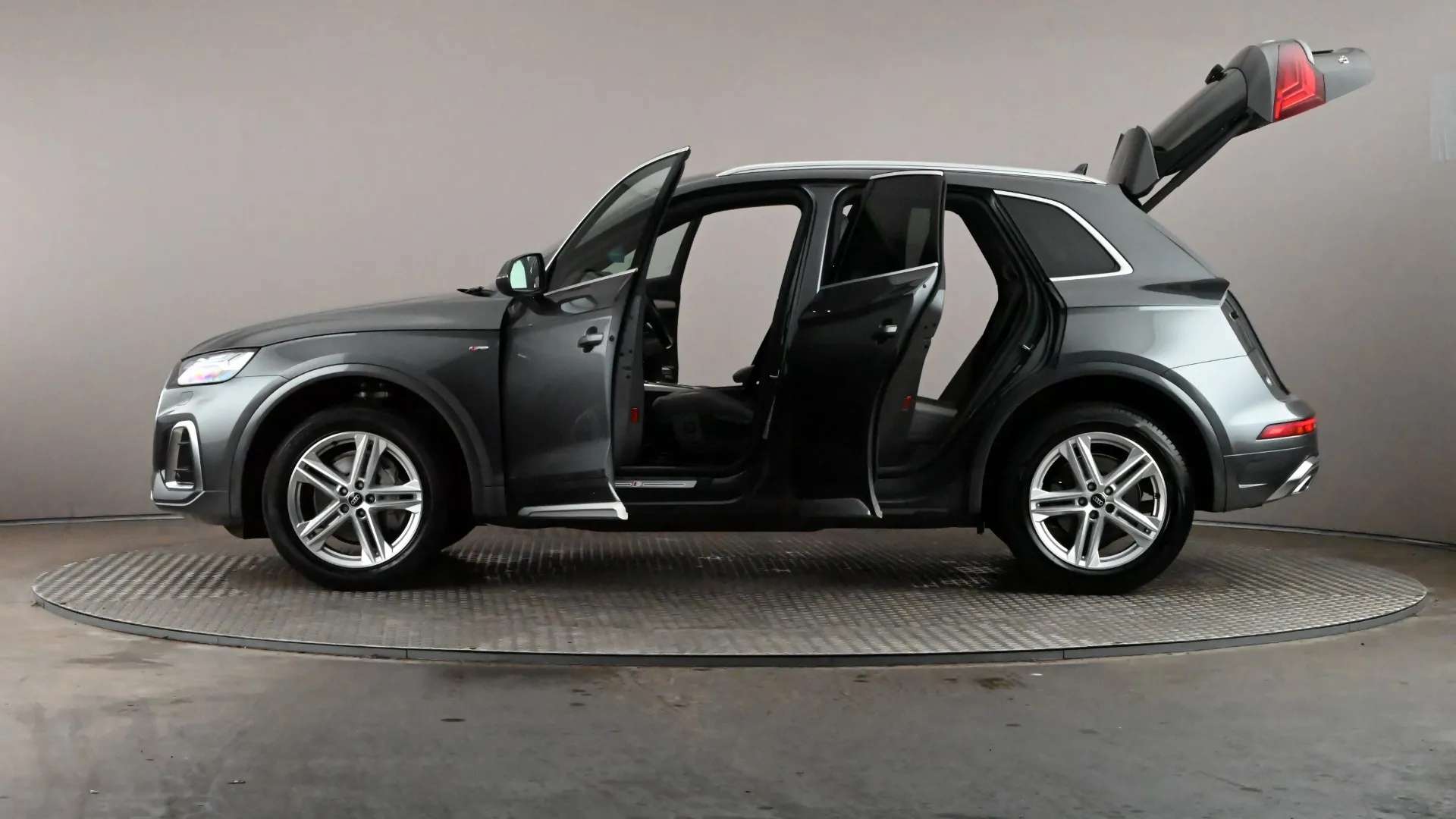 2023 AUDI Q5 2023 AUDI Q5