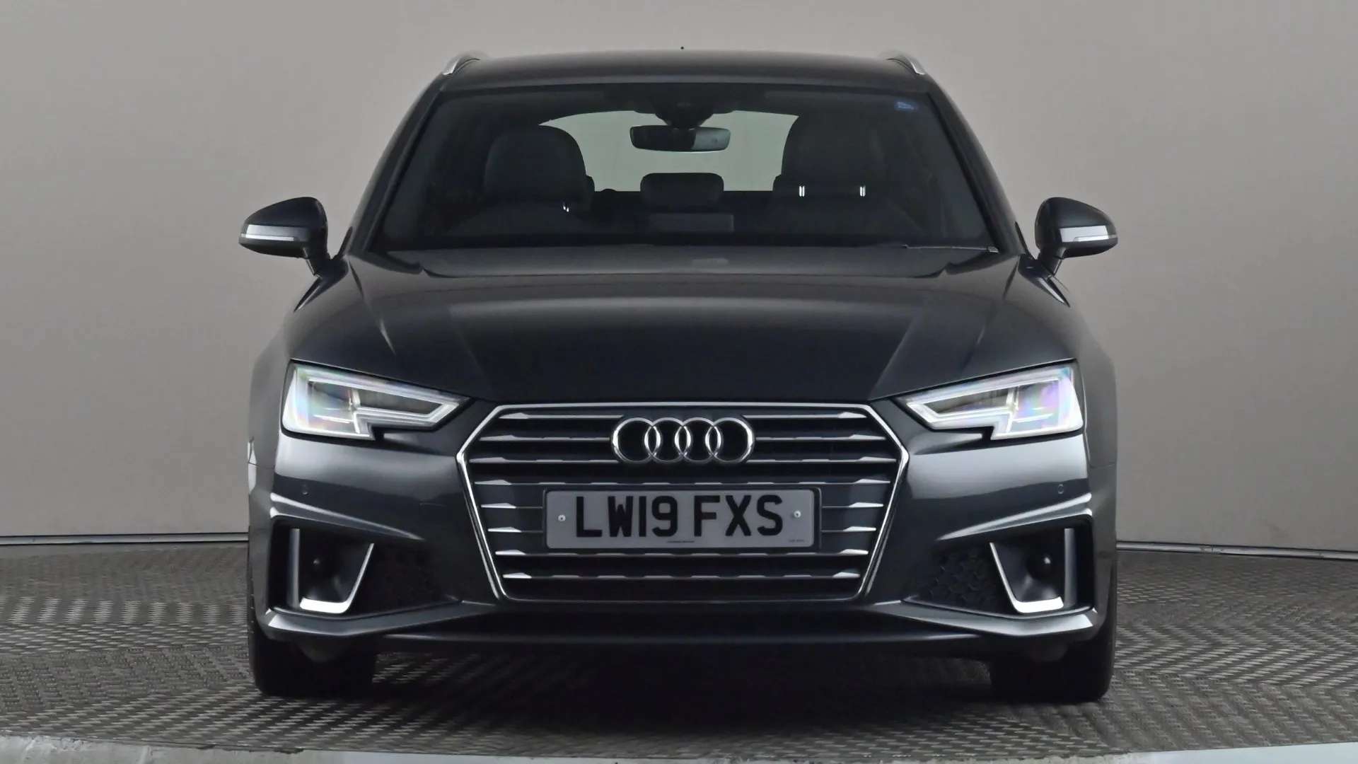 A 2019 AUDI A4 40 TFSI S Line S Tronic A 2019 AUDI A4 40 TFSI S Line S Tronic