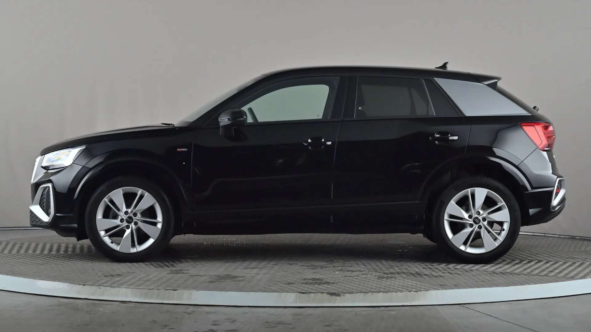 A 2023 AUDI Q2 35 TFSI S Line S Tronic A 2023 AUDI Q2 35 TFSI S Line S Tronic